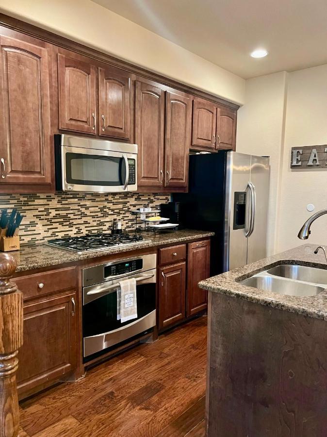 Luxury Legacy West Townhouse Βίλα Plano Εξωτερικό φωτογραφία
