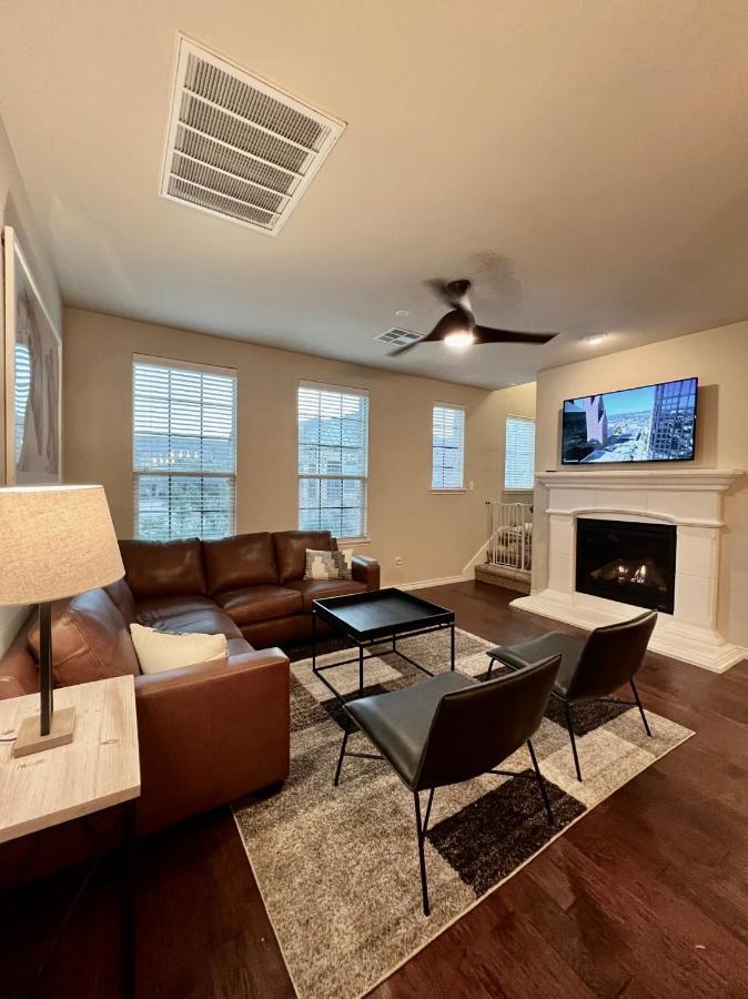 Luxury Legacy West Townhouse Βίλα Plano Εξωτερικό φωτογραφία